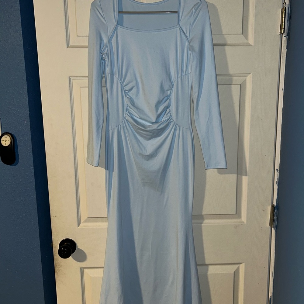Source Unknown Blue Long Sleeve Square Neck Gown